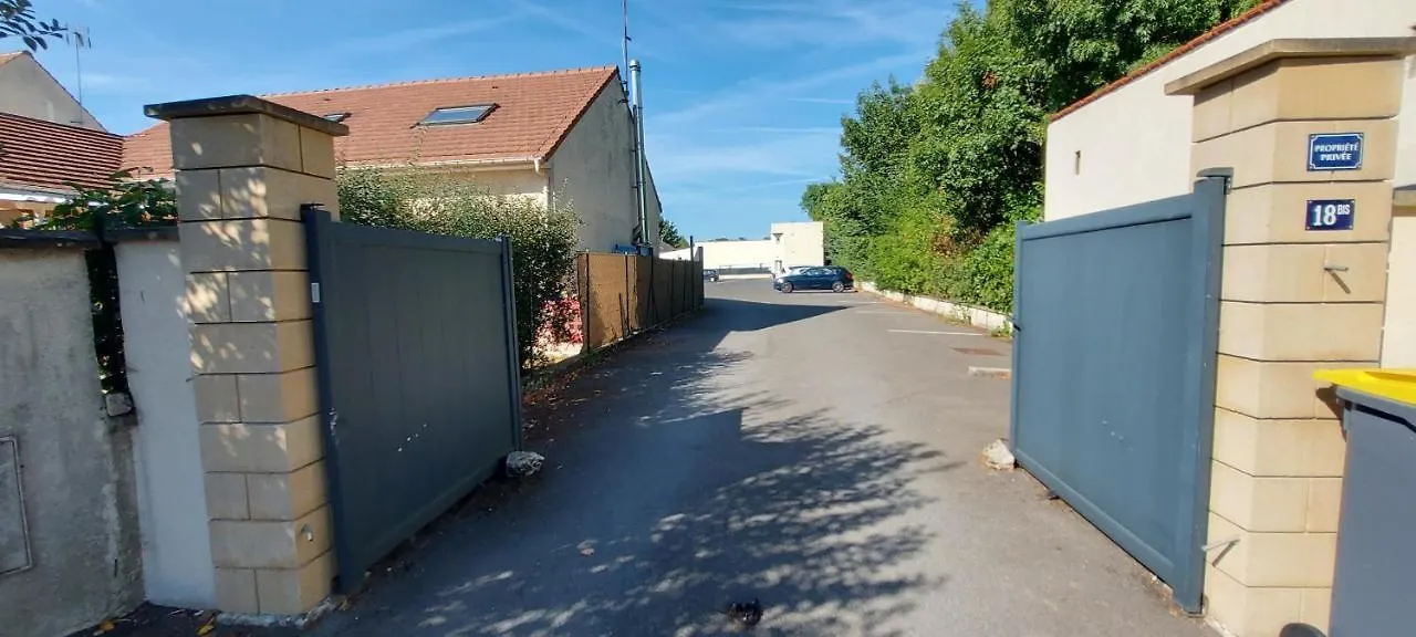 Le Riviera - Roissy Cdg - Parc Asterix - Paris Apartment Moussy-le-Neuf 0*,  France